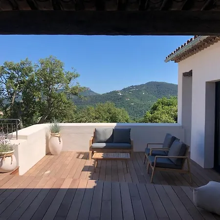Provencale Contemporaine Vue & Piscine Chauffee 3 En-suite Villa L'Eglise