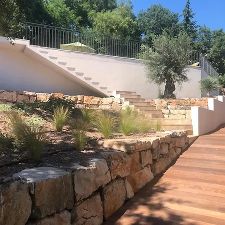 Provencale Contemporaine Vue & Piscine Chauffee 3 En-suite