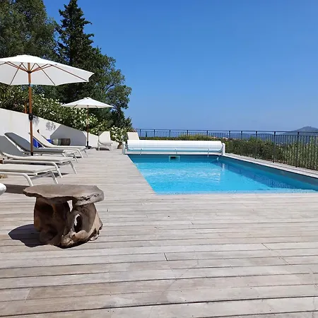 Villa Provencale Contemporaine Vue & Piscine Chauffee 3 En-suite *